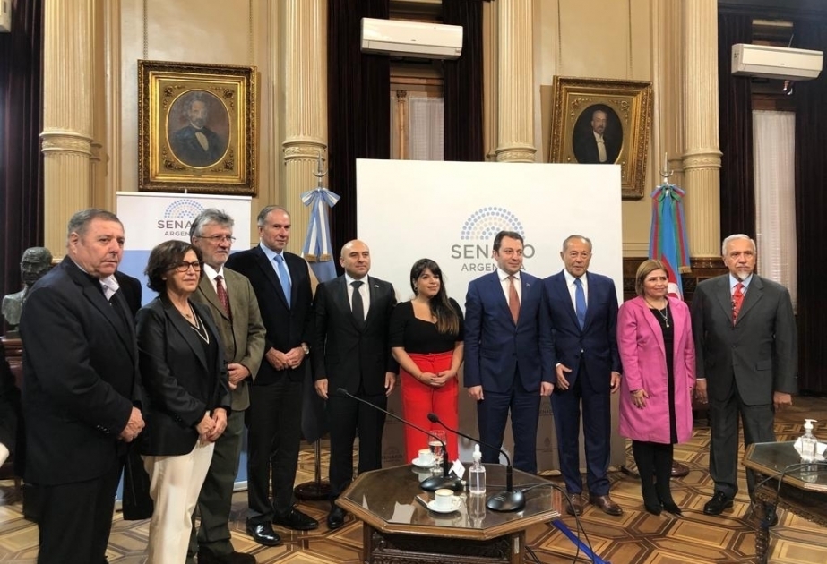 Viceministro de Asuntos Exteriores de Azerbaiyán se reúne con senadores argentinos