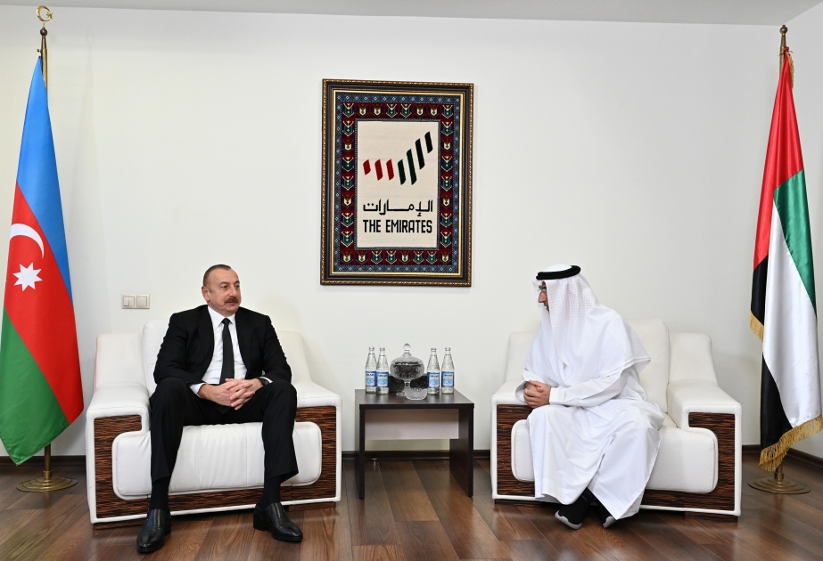 Präsident Ilham Aliyev besucht Botschaft der Vereinigten Arabischen Emirate in Baku VIDEO