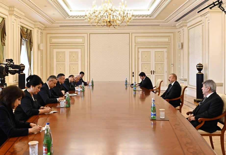 Präsident Ilham Aliyev empfängt Delegation um den Vorsitzenden der gesetzgebenden Kammer der Obersten Versammlung Usbekistans VIDEO
