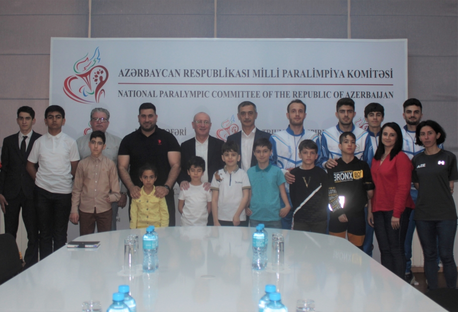 Azərbaycan Milli Paralimpiya Komitəsinin prezidenti gənc parataekvondoçular ilə görüşüb