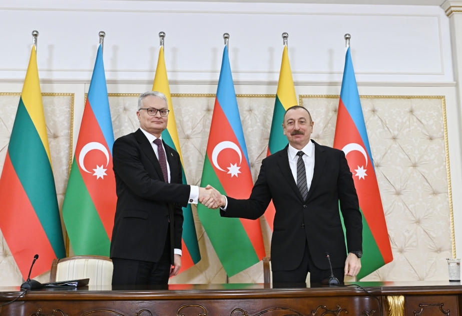 Les présidents Ilham Aliyev et Gitanas Nauseda font des déclarations à la presse VIDEO
