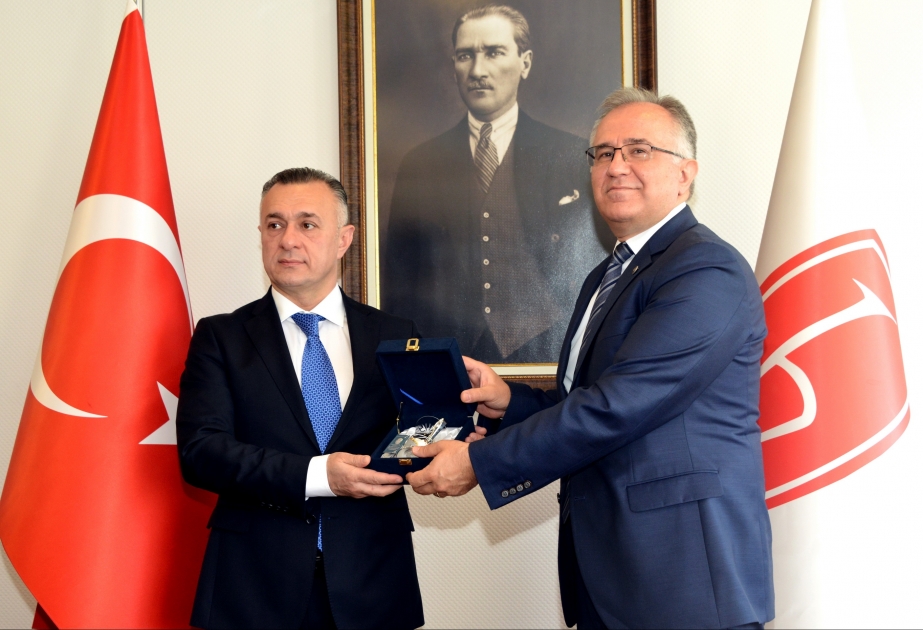 Azərbaycan Səhiyyə Nazirliyinin nümayəndə heyətinin Türkiyəyə səfəri başa çatıb