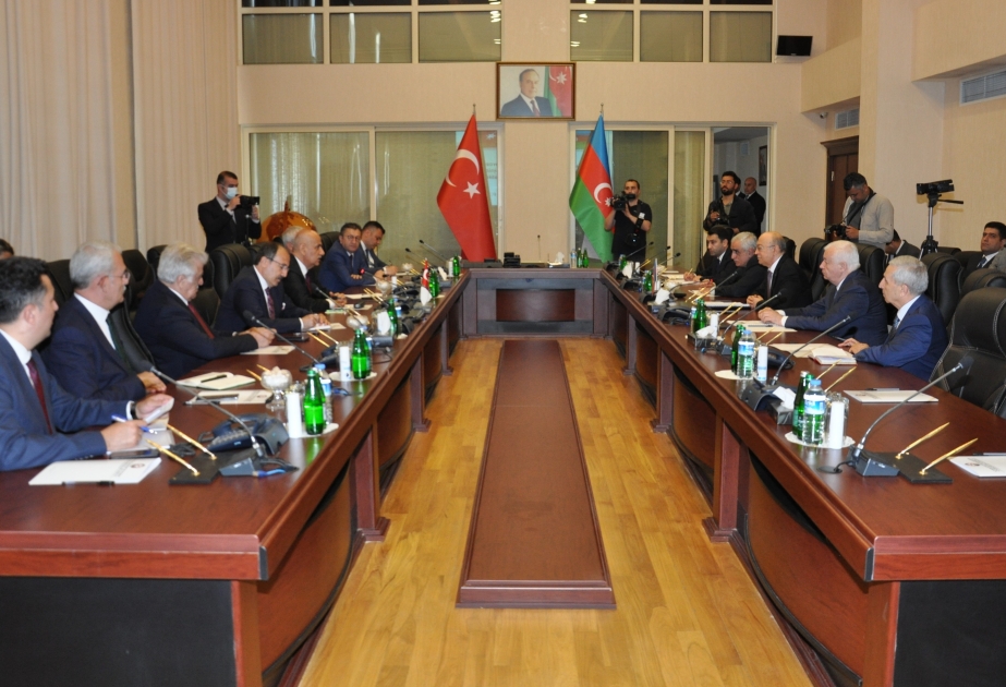 Se discute la ampliación de la cooperación entre Turquía y Azerbaiyán en la lucha contra los incendios forestales