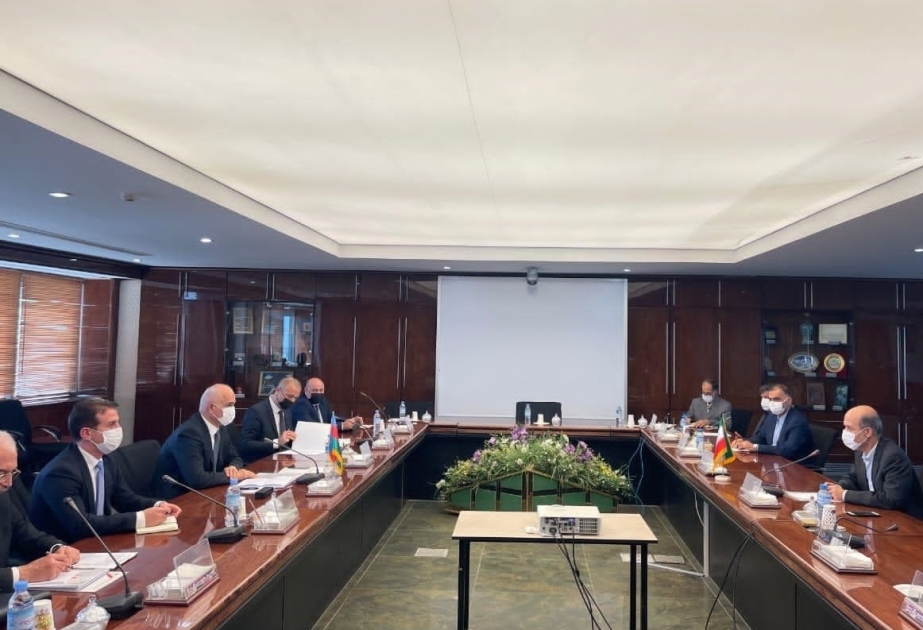 Iran : entretien du vice-Premier ministre azerbaïdjanais avec le ministre iranien de l’Energie