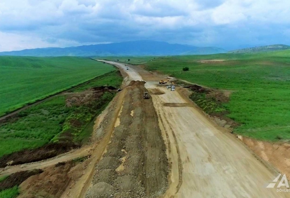 La construction de l’autoroute Aghdam-Fuzouli bat son plein