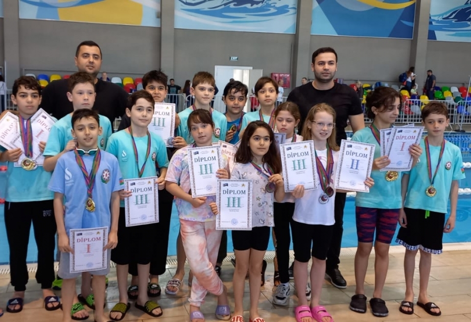 Üzgüçülük üzrə “Şən delfin” yaz açıq paytaxt birinciliyi keçirilib