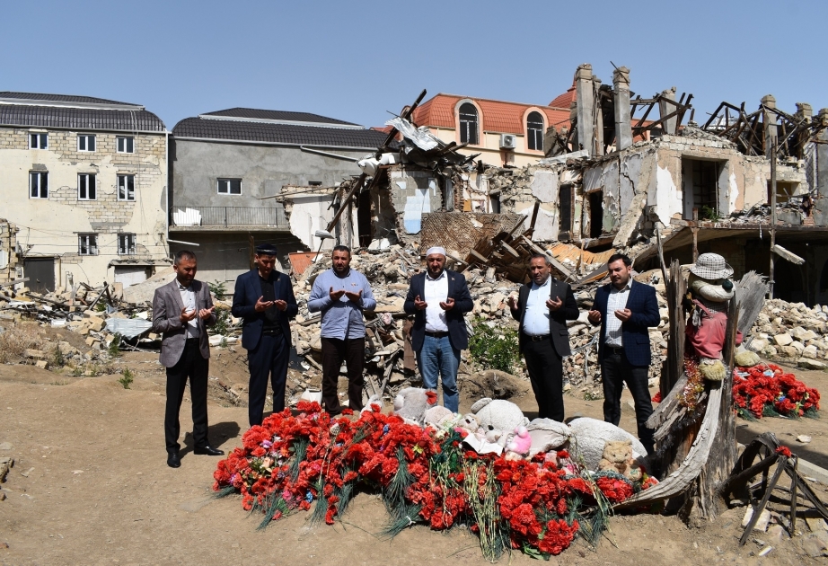 Muslim religious figures from Georgia witness traces of Armenian war crimes committed in Ganja