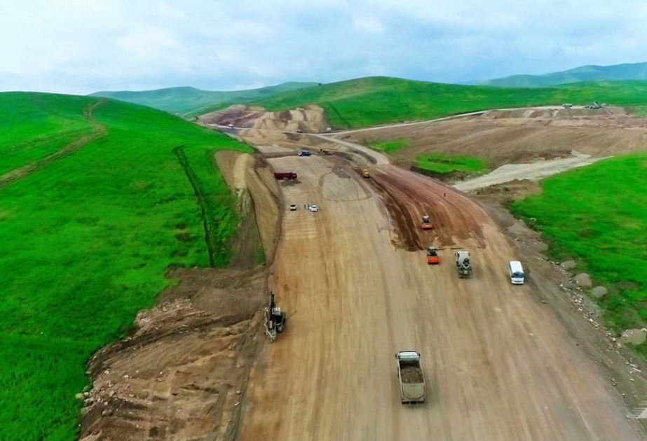 La construction de l’autoroute Fuzouli-Hadrout bat son plein