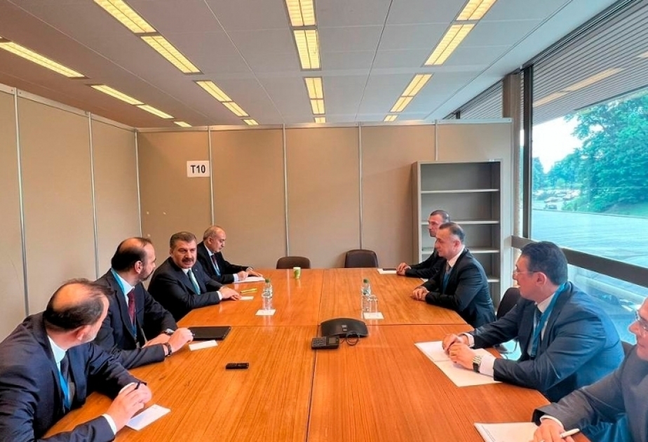 Ministros de Sanidad de Azerbaiyán y Turquía debaten en Ginebra las perspectivas de cooperación