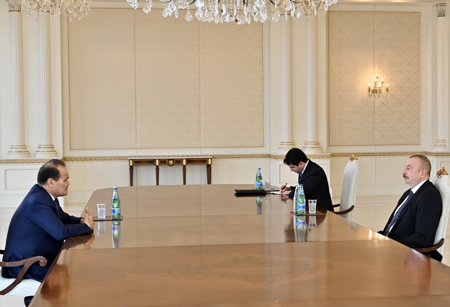 El Presidente de Azerbaiyán recibió al Secretario General de la Organización de Estados Túrquicos