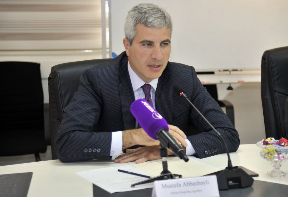Azərbaycanda əmək kitabçaları ləğv olunacaq