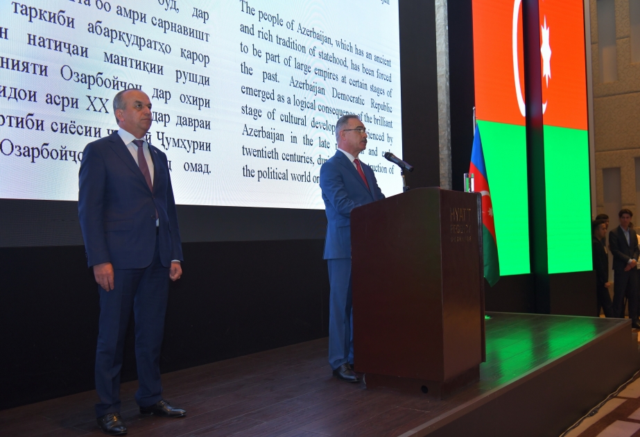 Tacikistanda 28 May-Müstəqillik Günü münasibətilə mərasim təşkil edilib