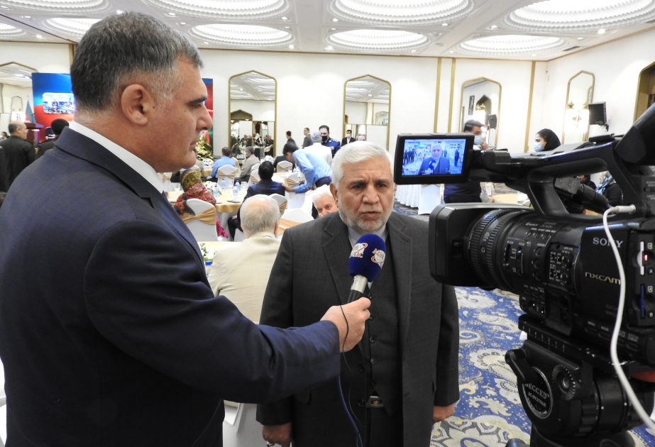 سفير إيران السابق في باكو: علاقات إيران وأذربيجان عبارة عن تعاون مثمر مخلص