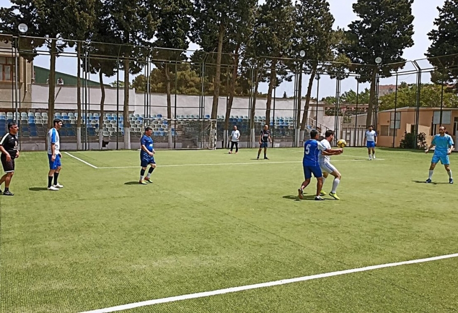 Neft, qaz və kimya sənayesi müəssisələrinin işçiləri arasında minifutbol turnirinə start verilib