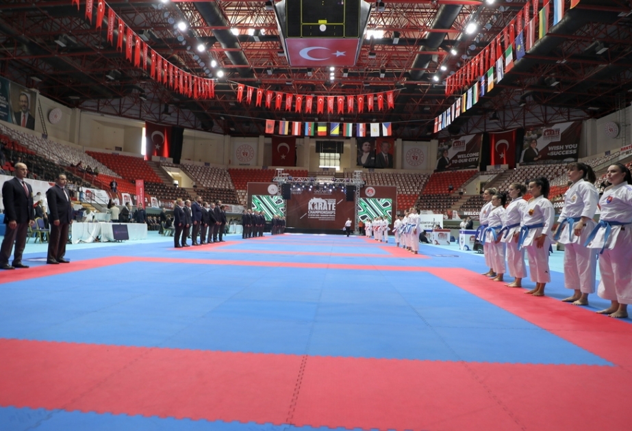Karateçilərimiz Avropa çempionatında mübarizəni davam etdirirlər