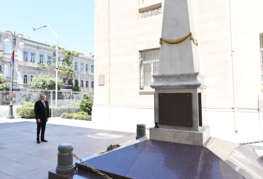 President Ilham Aliyev visited monument to Azerbaijan Democratic Republic in Baku VIDEO