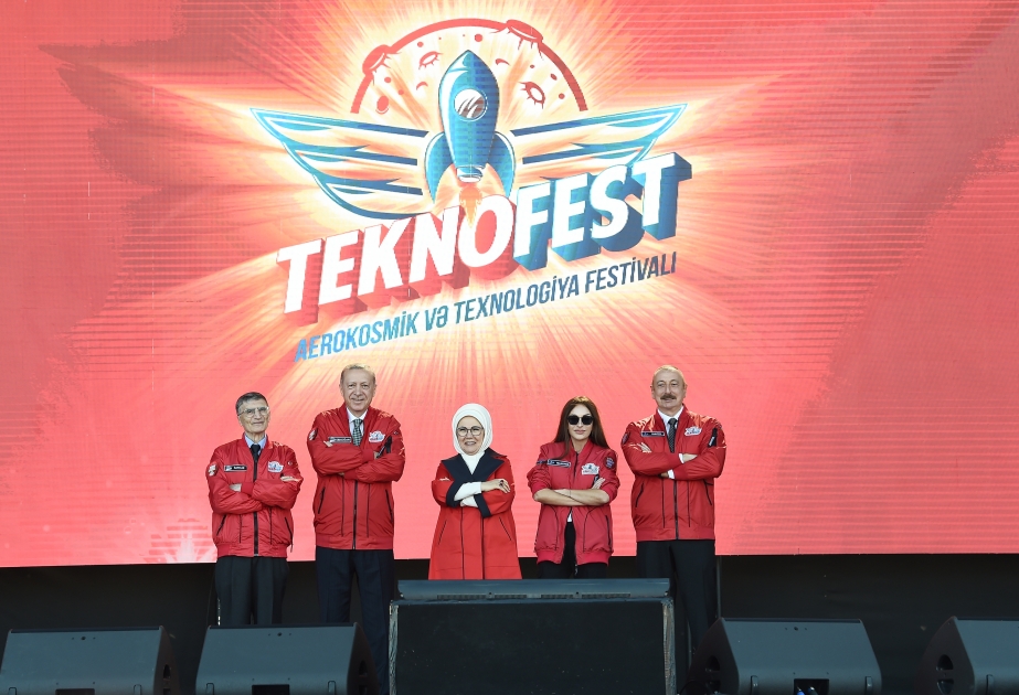 Los presidentes Ilham Aliyev y Recep Tayyip Erdogan participan en TEKNOFEST Azerbaiyán