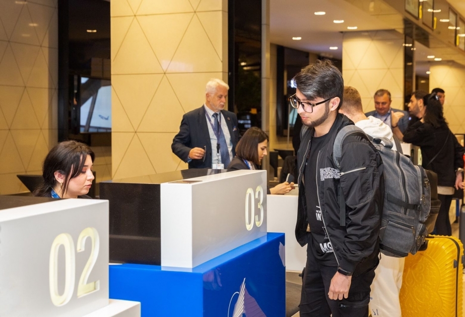L’aéroport international Heydar Aliyev reçoit le premier vol de LOT Polish Airlines