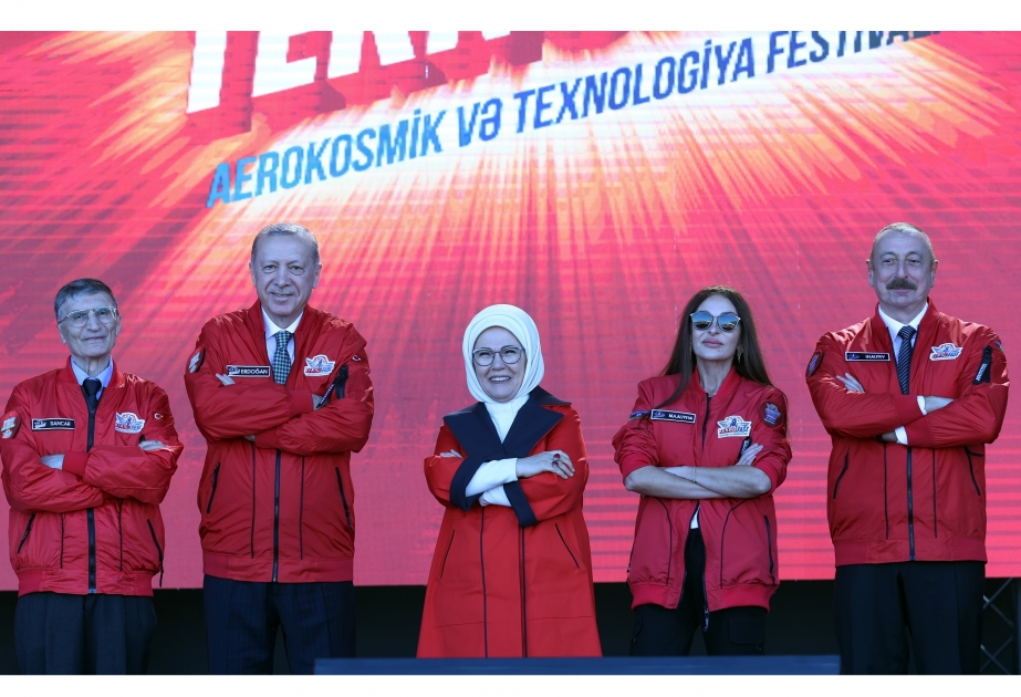 Recep Tayyip Erdogan teilt auf Twitter Beitrag über seinen Besuch in AserbaidschanFOTO