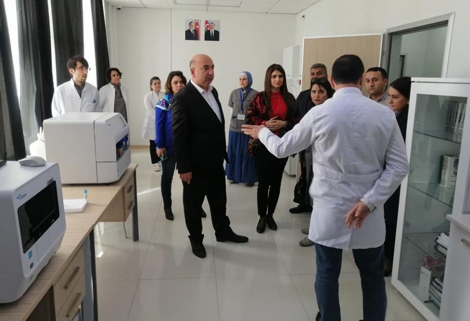 Endokrinoloji xidmətin keyfiyyətinin artırılması məqsədilə mütəxəssislərdən ibarət qrup Qubada olub