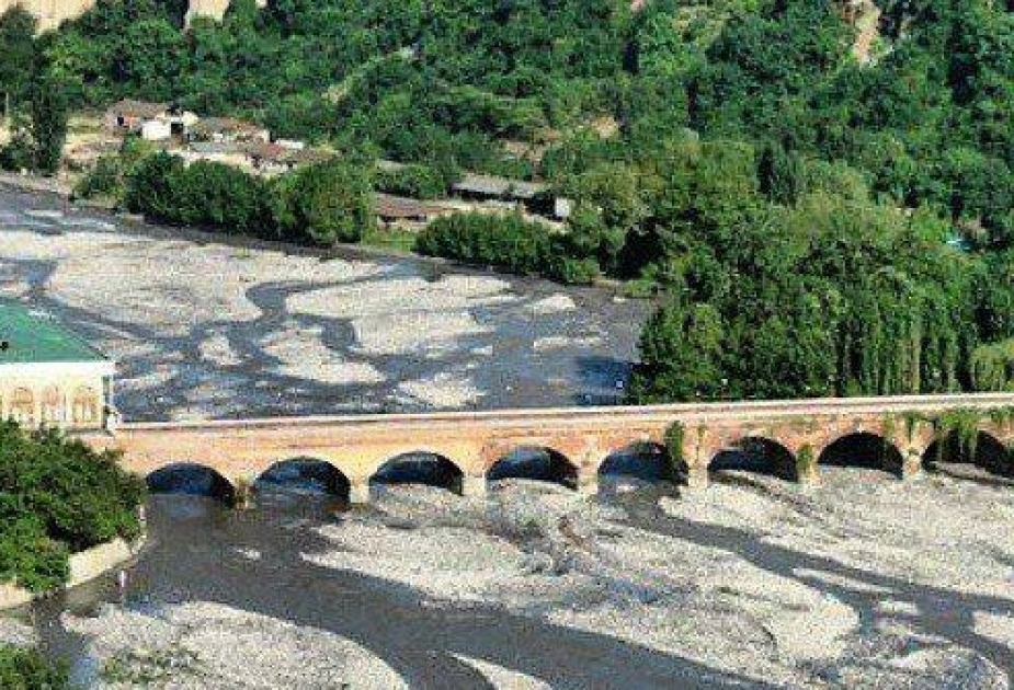 Tagly (Arch) bridge