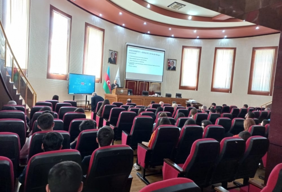 BDU-da “Universitetlər: maliyyə mənbələri və sənaye ilə əlaqələr” mövzusunda elmi seminar