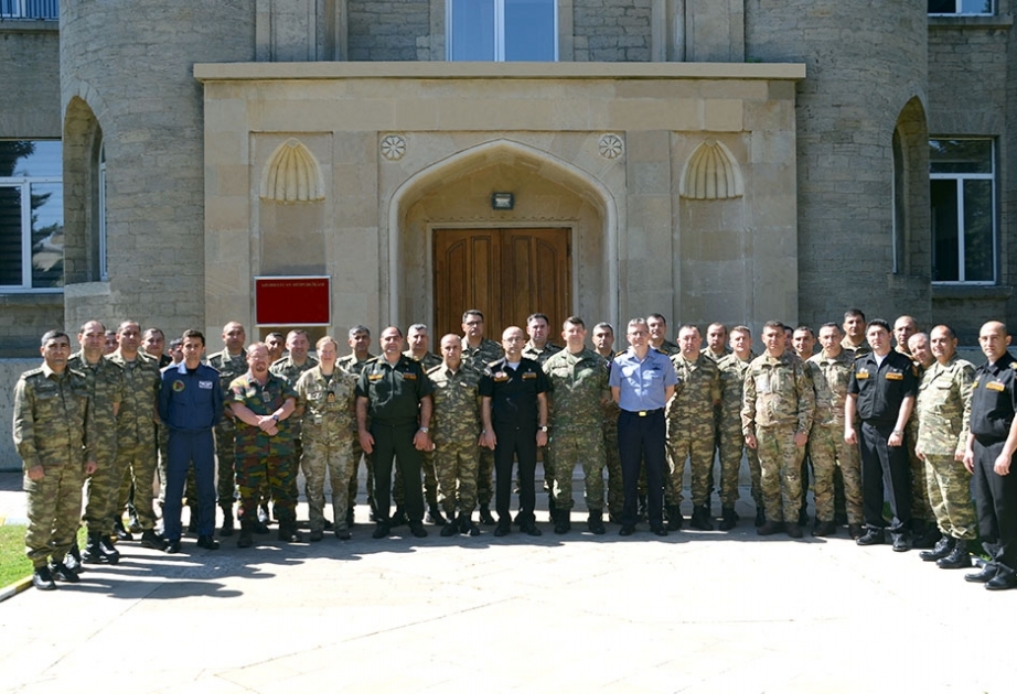 Hərbi İdarəetmə İnstitutunda NATO-nun təlim kursu keçirilir