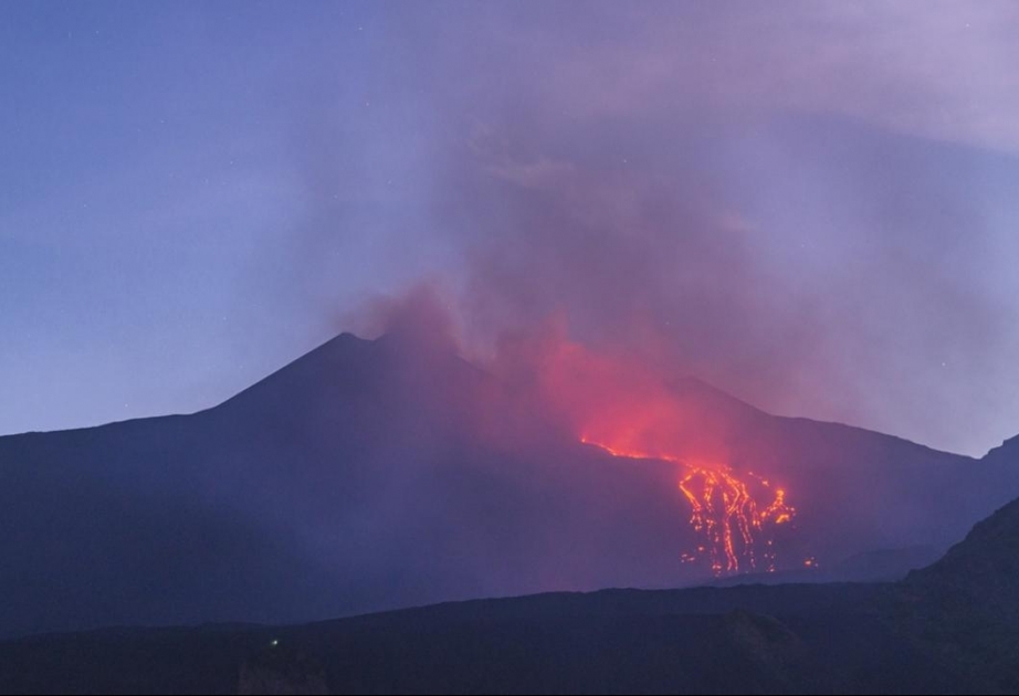 Etna vulkanı yenidən oyanıb VİDEO