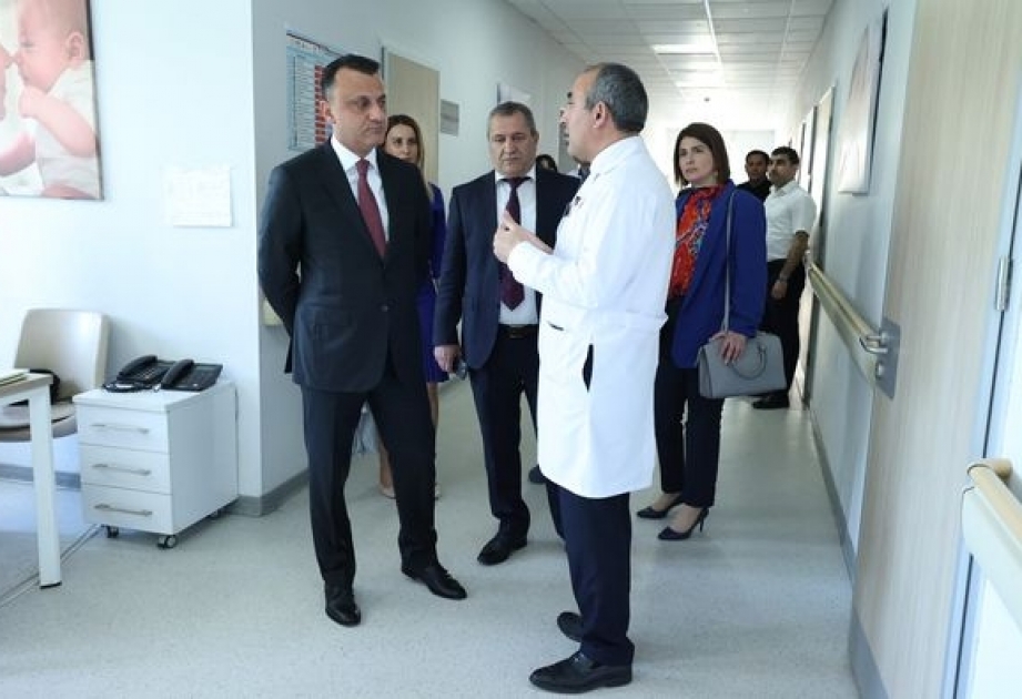 TƏBİB-in İdarə Heyətinin sədri uşaqların müalicə şəraiti ilə tanış olub