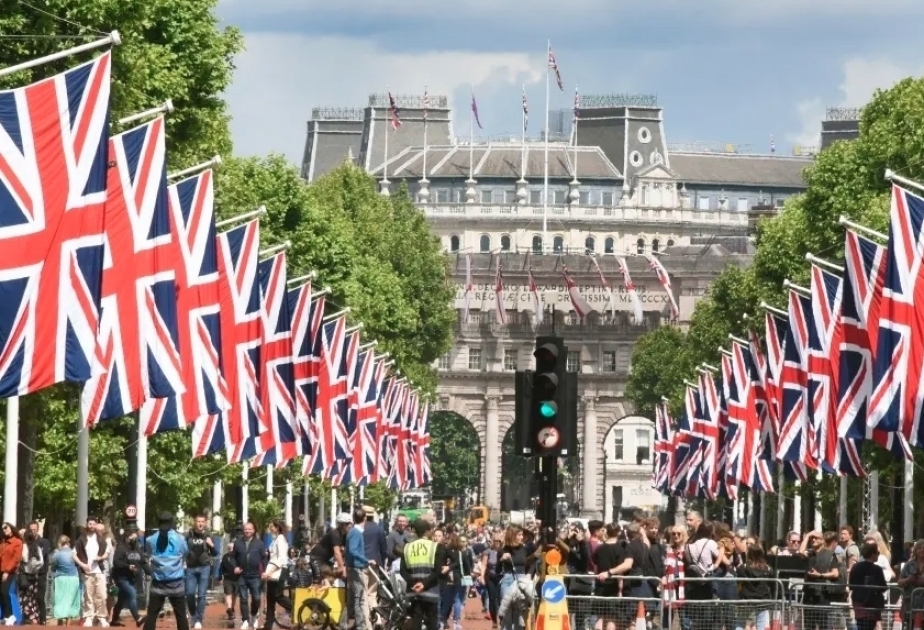 UK marks Queen Elizabeth II's 70th year on throne