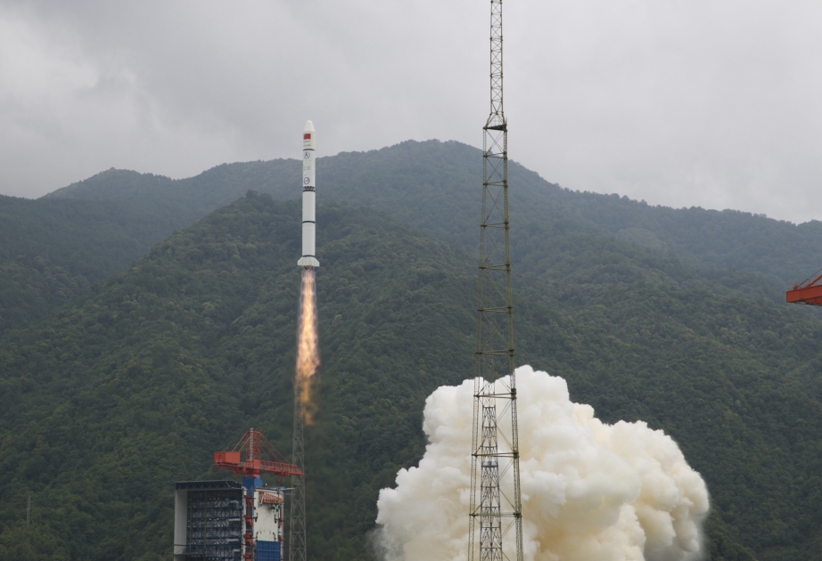 China launches nine Geely-01 satellites