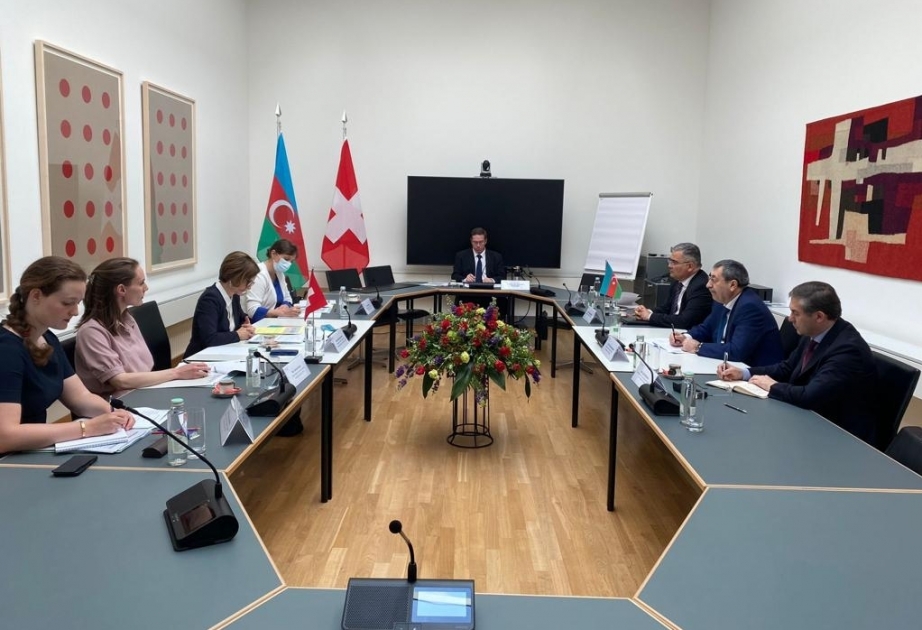 Azerbaiyán y Suiza celebran consultas políticas