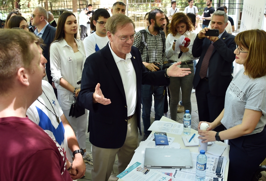 U.S. Embassy joins EducationUSA Alumni Fair to promote study in United States 