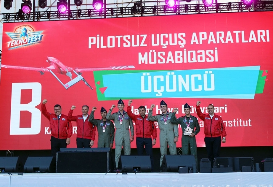 Cadets of National Defense University awarded