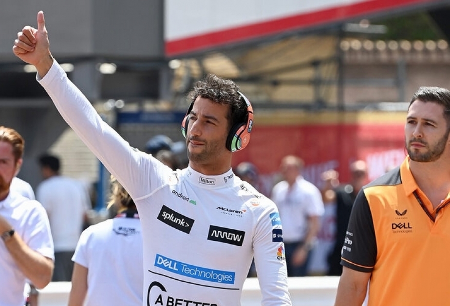 Daniel Rikkardo Bakı yürüşündən əvvəl simulyatorda səylə çalışır