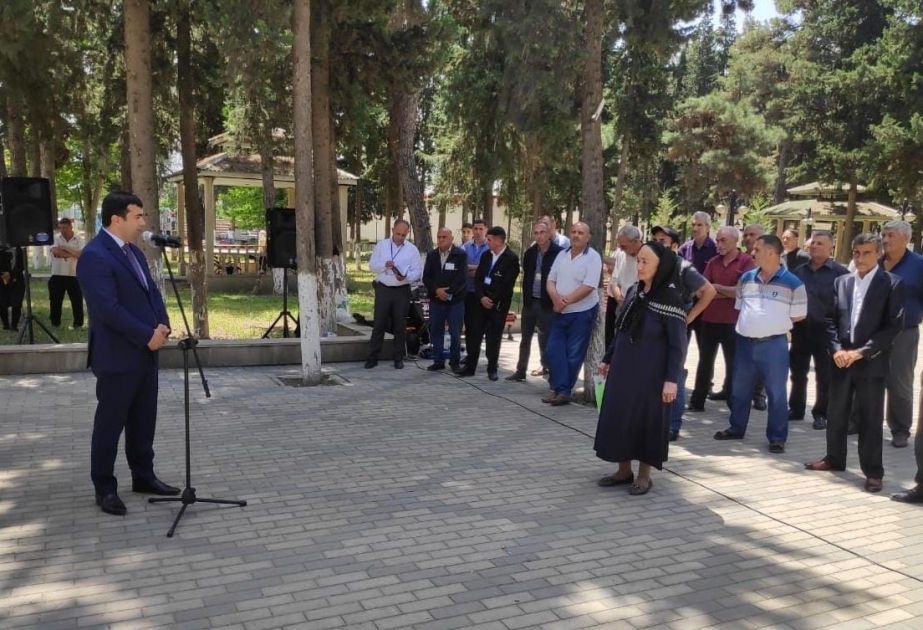 Ağsuda vətəndaşların təbii qazla bağlı problemləri dinlənilib