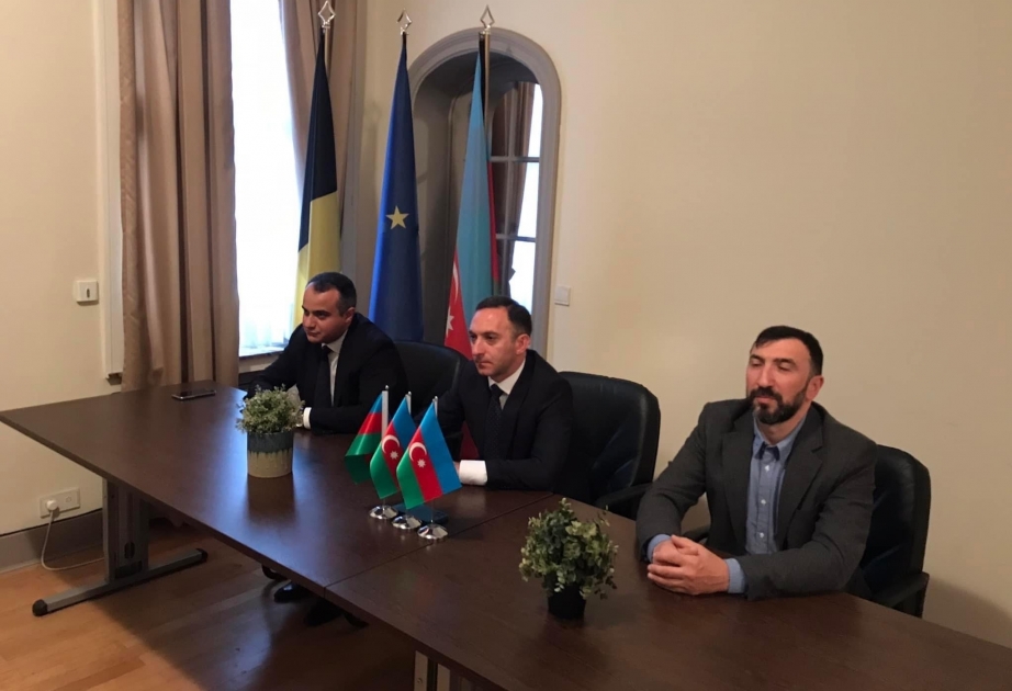 La Casa de Bélgica-Azerbaiyán acoge un acto para hablar de la escuela de Azerbaiyán