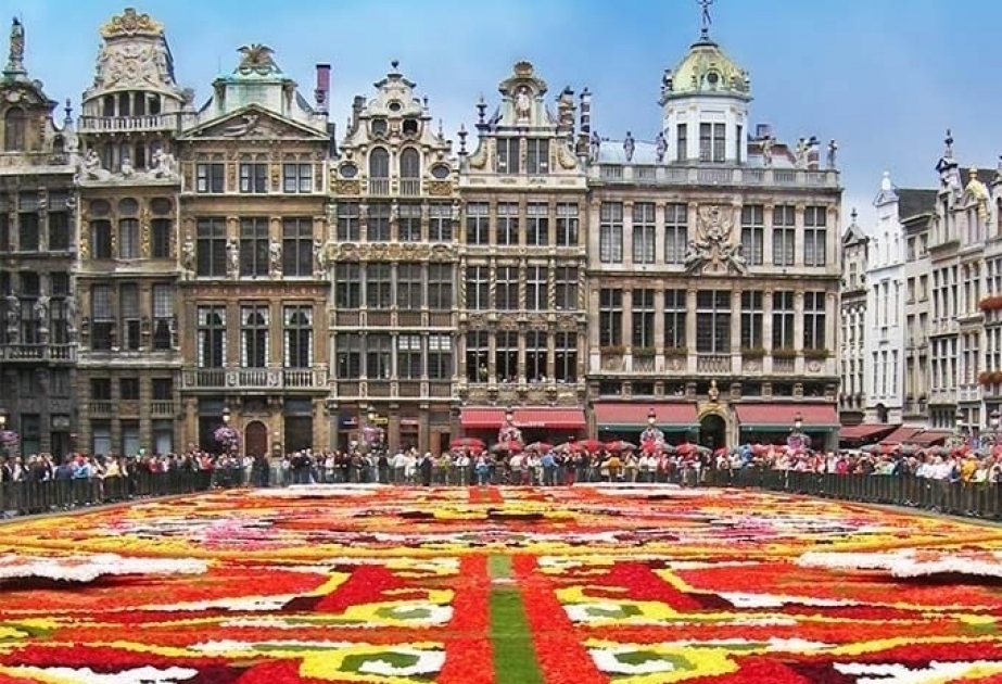 La alfombra de flores reaparece en Bruselas