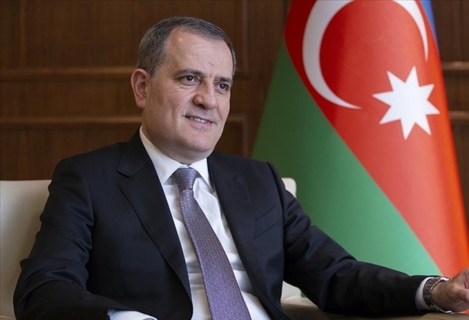 وزير الخارجية: أذربيجان تدعو أرمينيا لتطبيع العلاقات ولاتخاذ خطوات للتوصل الى اتفاقية سلام