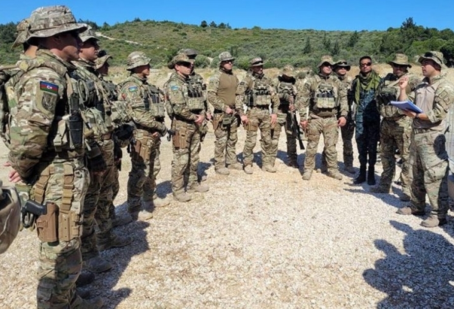 Soldados azerbaiyanos participan en los ejercicios Efes-2022 en Turquía