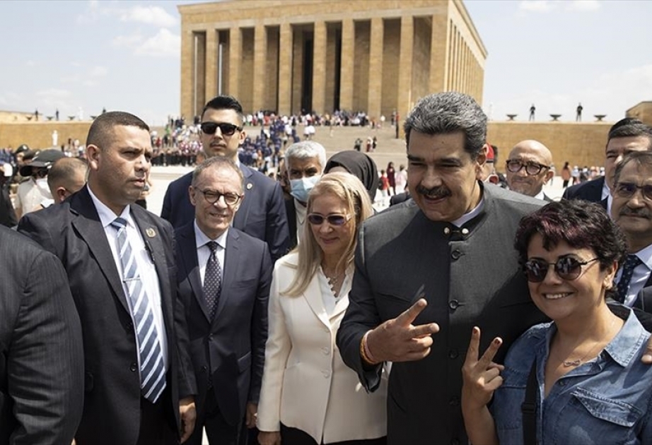 Inicio de la visita del presidente de Venezuela a Türkiye
