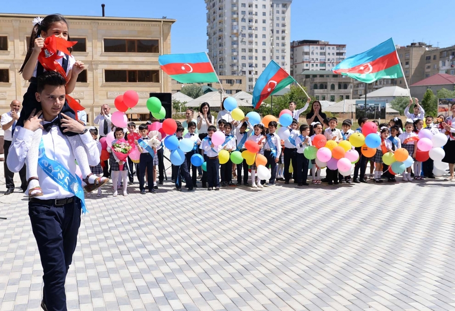 La dernière cloche sonnera le 14 juin dans les écoles secondaires azerbaïdjanaises