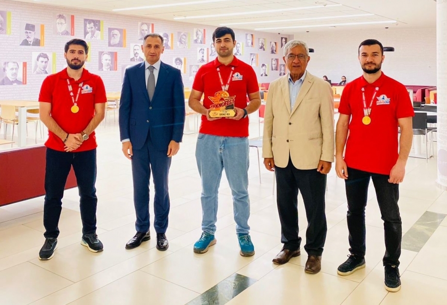 Министр Рашад Набиев и ректор Университета АДА встретились с командой-победителем «Технофест Азербайджан»