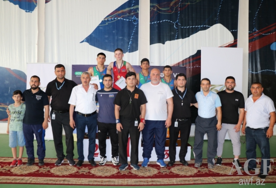 Şağanda keçirilən güləş üzrə U-15 Azərbaycan çempionatının üçüncü günündə beş çəkidə qaliblər müəyyənləşib