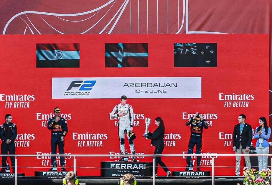 Bakıda Formula 2 yarışının sprint yürüşünün qalibləri mükafatlandırılıb
