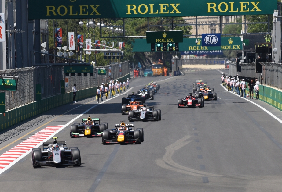 Bakıda Formula 2 üzrə əsas yarışa start verilib