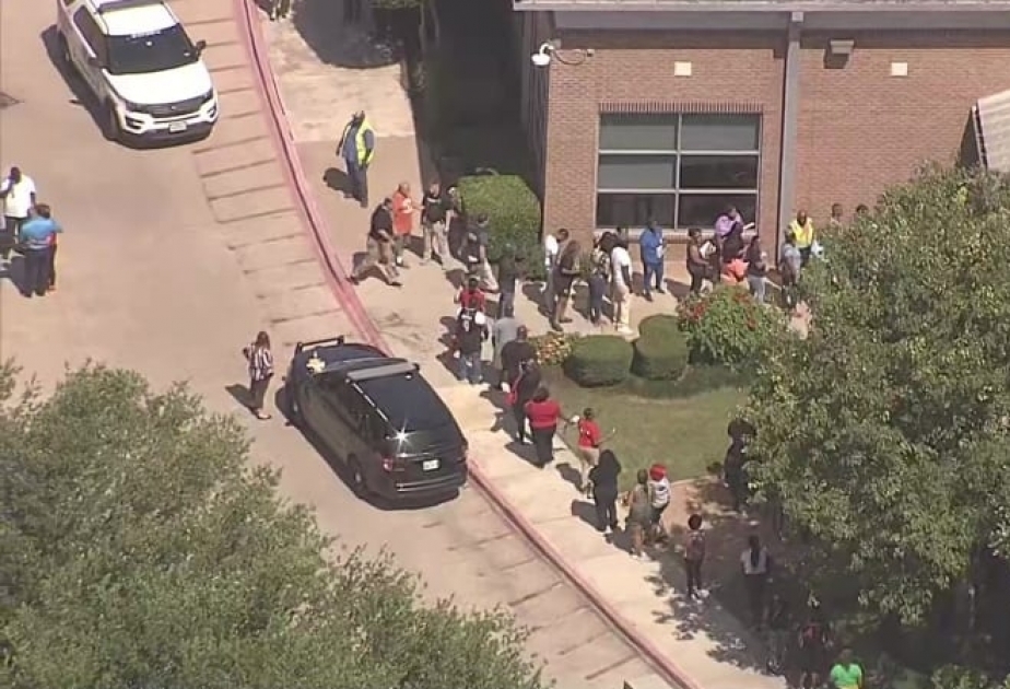 Police in Texas fatally shoot armed man at youth day camp