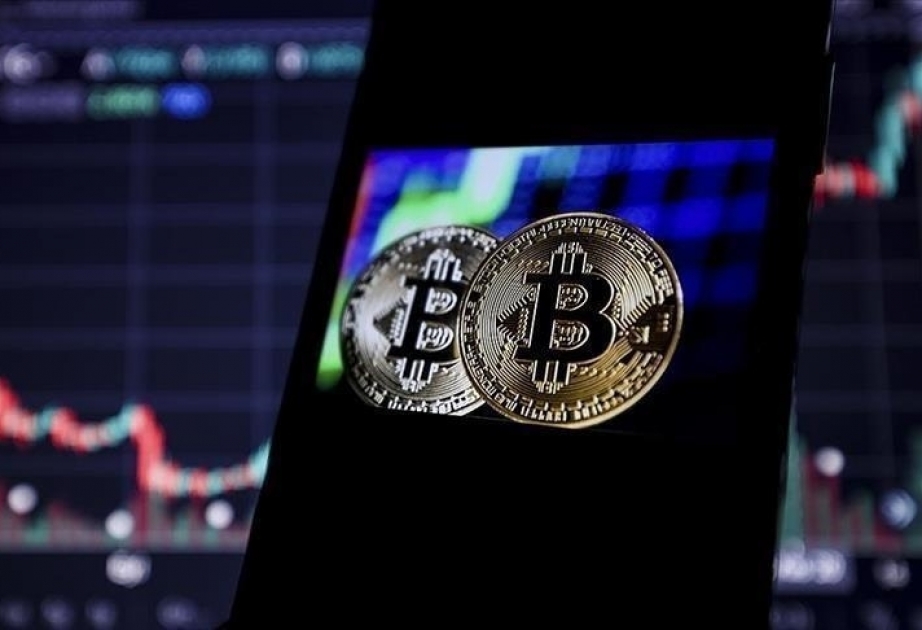 El bitcoin cae a su nivel más bajo en 18 meses con una pérdida semanal de 200 mil millones de dólares
