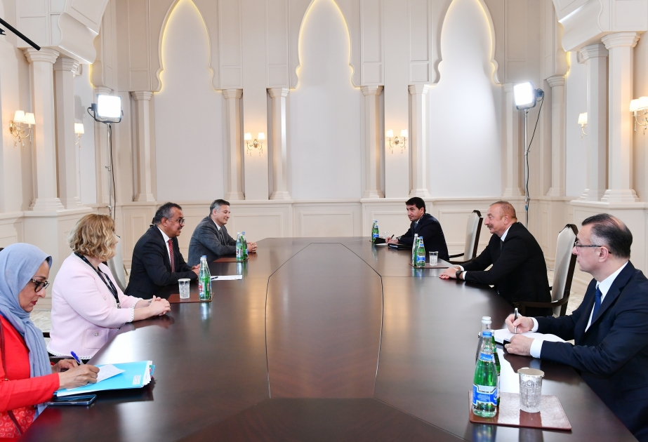 الرئيس إلهام علييف يلتقي بالمدير العام لمنظمة الصحة العالمية