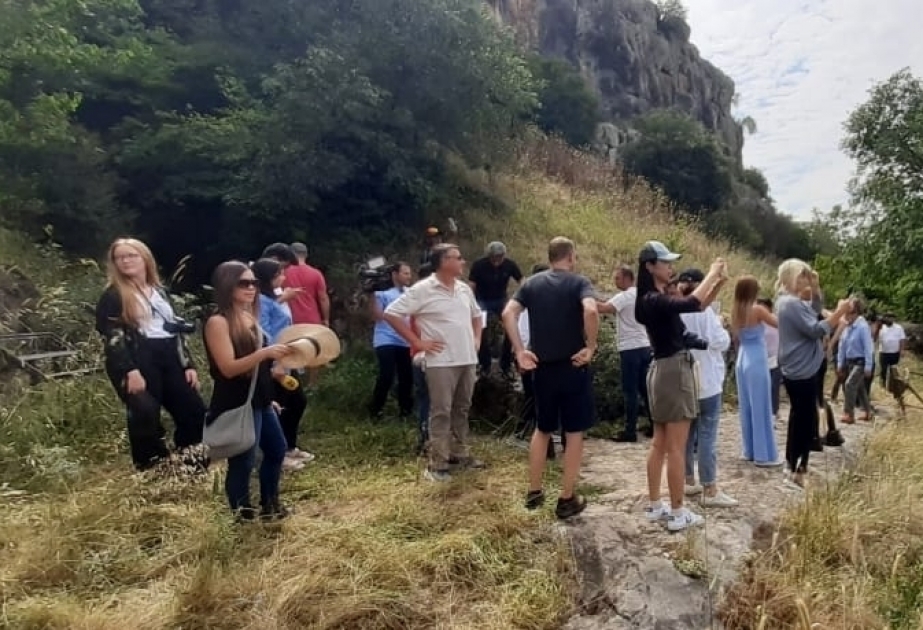24 weltberühmte Reisende besuchen Karabach VIDEO